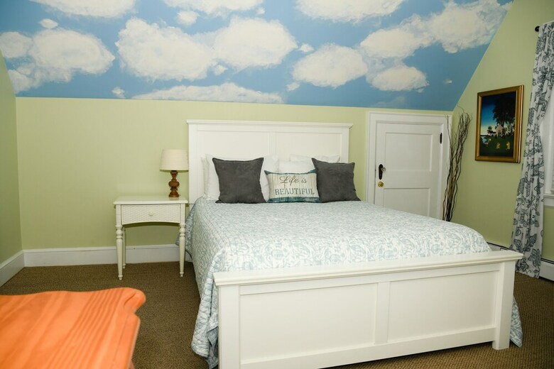 Bed & Breakfast Clay Corner Inn
