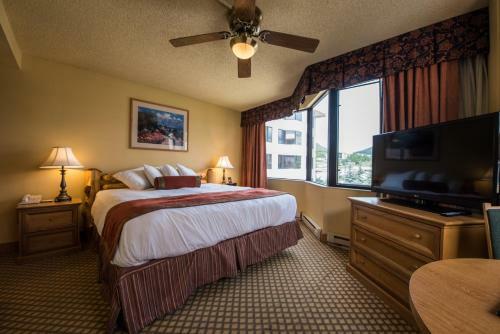 The Grand Lodge Hotel And Suites