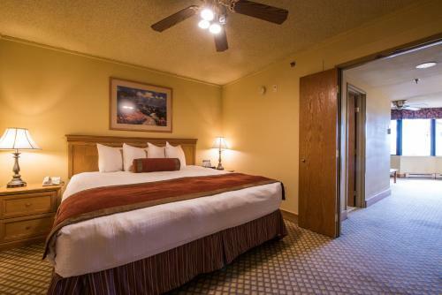 The Grand Lodge Hotel And Suites