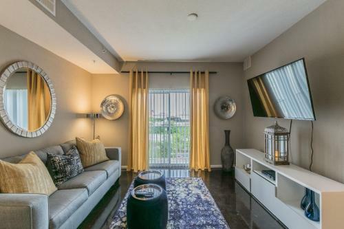 Deluxe Channelside Apartment (bc-c522)