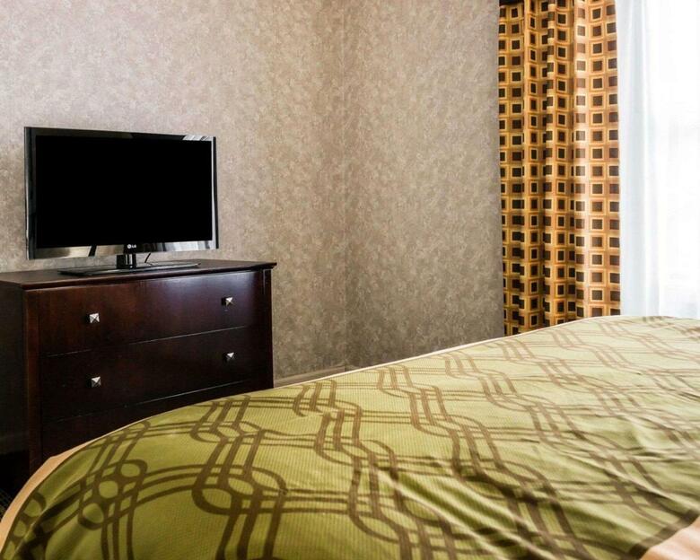 Hotel Econo Lodge Inn & Suites