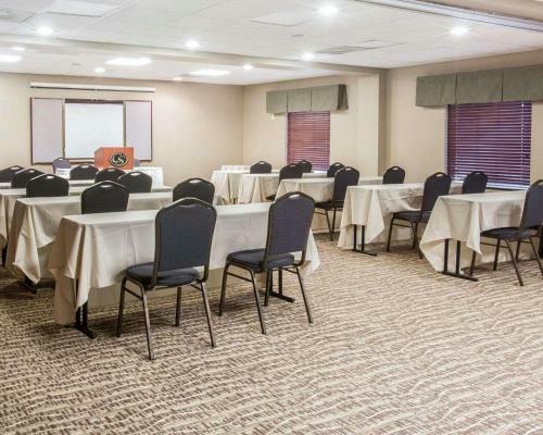 Hotel Comfort Suites Atlanta Airport