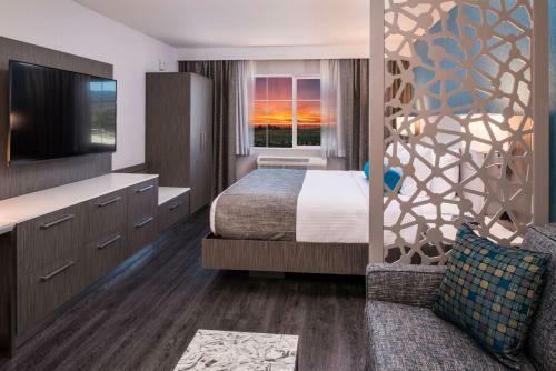 Best Western Plus Temecula Wine Country Hotel & Suites