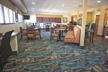 Hotel La Quinta Inn And Suites Edmond