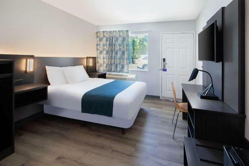 Motel 6 Woodland - Sacramento Area