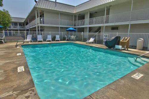 Motel 6 Woodland - Sacramento Area