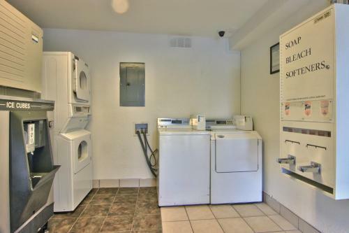 Motel 6 Woodland - Sacramento Area