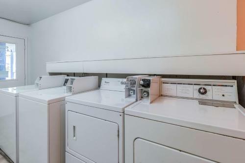 Motel 6 Beaverton