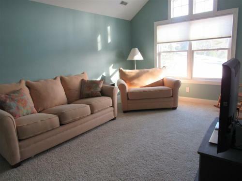 Balsam Lane 13, Owls Nest