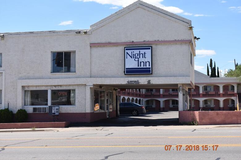 Motel Knight's Inn Globe