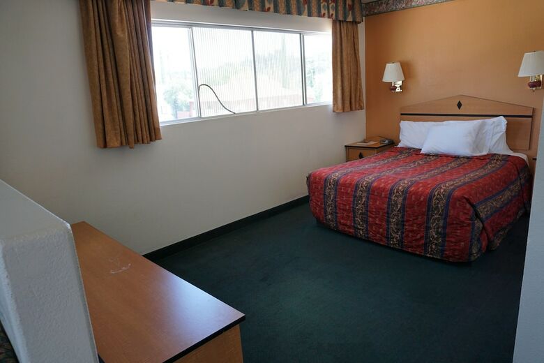 Motel Knight's Inn Globe
