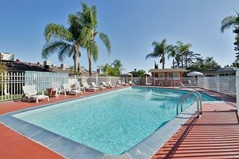 Motel Fallbrook Country Inn