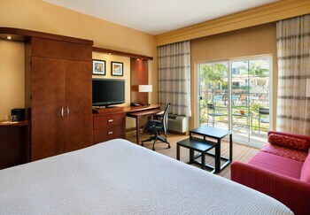 Hotel Courtyard By Marriott Santa Barbara Goleta