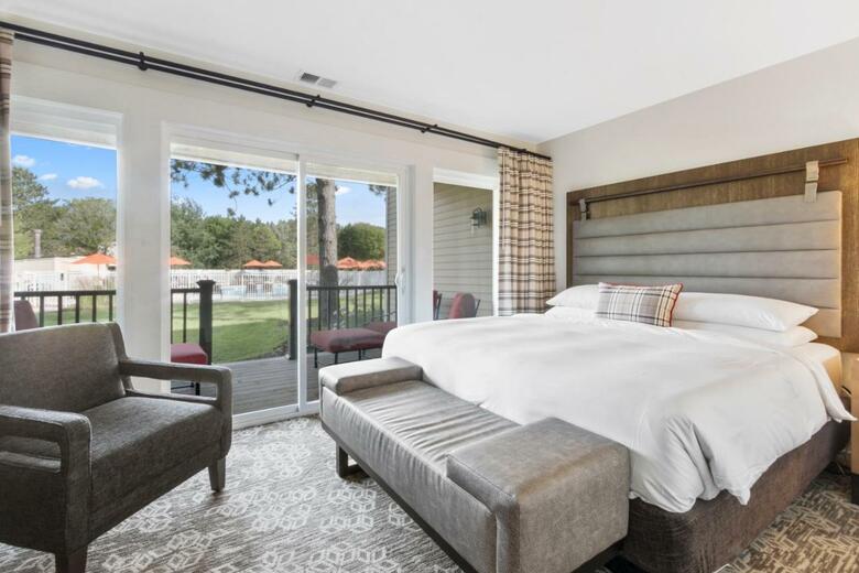 Hotel Grand Geneva Resort & Spa