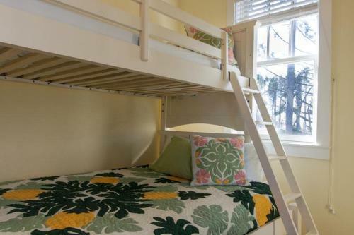 Koa Surf N Board Two-bedroom Home