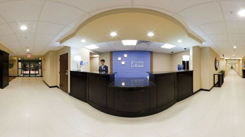 Holiday Inn Express Hotel & Suites Cordele North