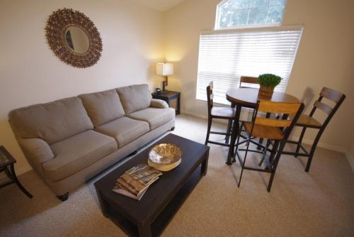 Loyalty Vacation Homes - Kissimmee