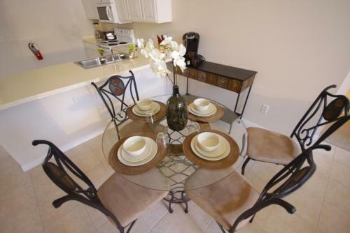 Loyalty Vacation Homes - Kissimmee