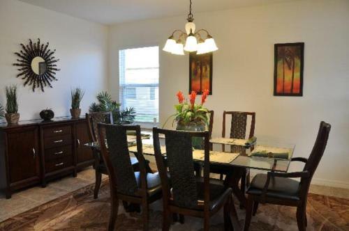 Loyalty Vacation Homes - Kissimmee