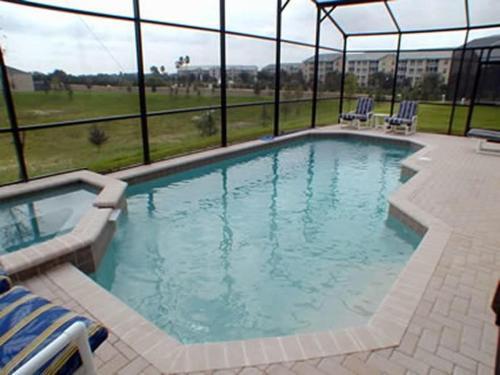 Basnett Villa 7795