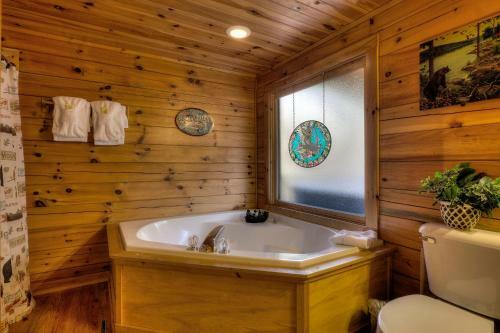 Nestled Inn #214 - Two Bedroom Cabin