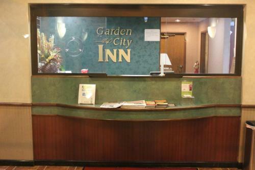 Hotel Garden City Inn