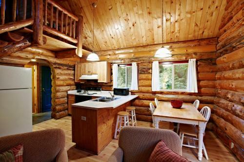 Hotel Lakedale Resort At Three Lakes