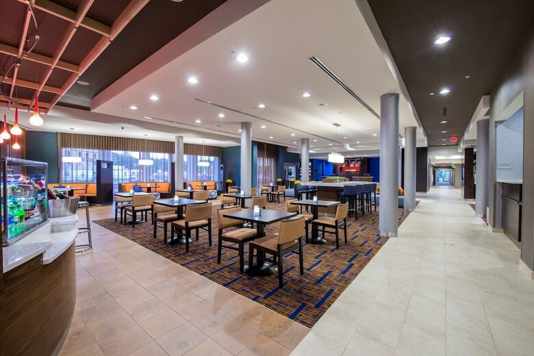 Hotel Courtyard By Marriott Columbus