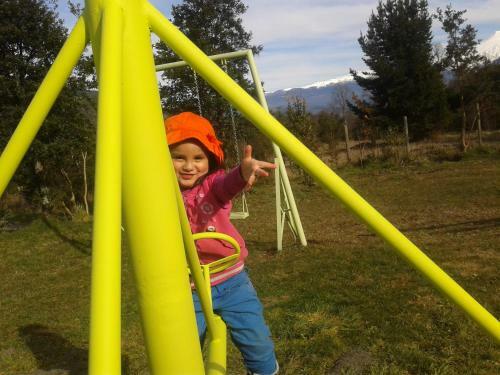 Chalets De Monta�a En Caburgua