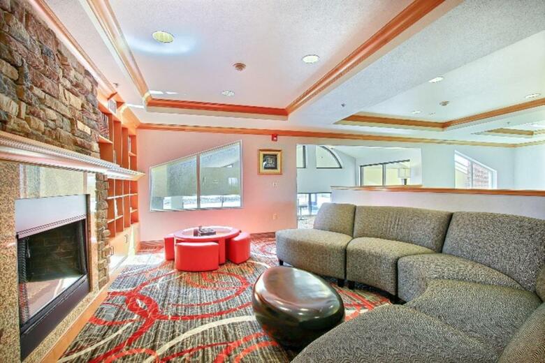 Hotel Comfort Suites Boise West Meridian