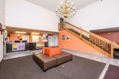 Motel 6 Waterloo