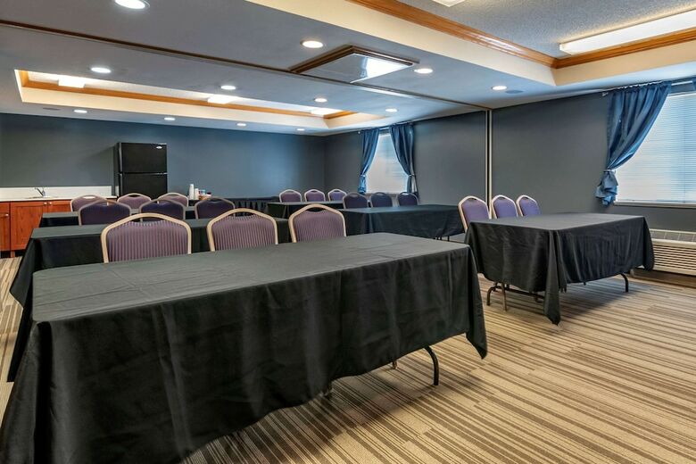 Hotel Candlewood Suites Emporia