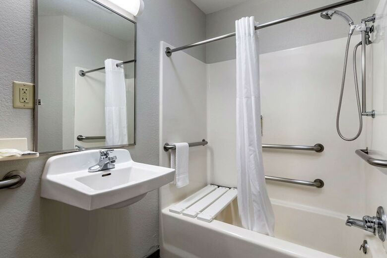 Hotel Candlewood Suites Emporia