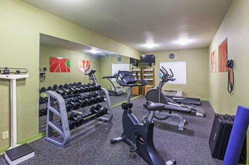 Holiday Inn Express Hotel & Suites Eagle Pass