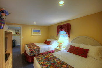 Hotel Pleasant Bay Village Resort