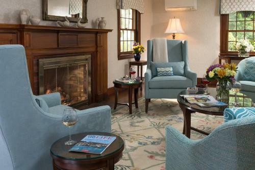Bed & Breakfast Old Harbor Inn