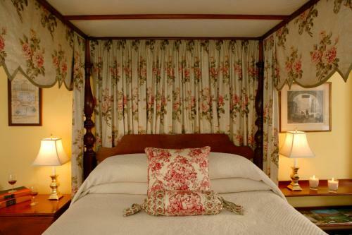 Posada Captain's House Inn