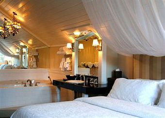 Wine & Roses Hotel Restaurant Spa Lodi