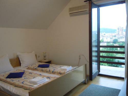 Hostal Guest House Vila Biljana