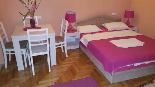 Hostal Akva Gold Guest House