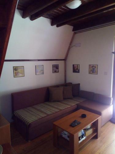 Viola I Detelina Apartments