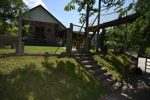 Holiday Home Ku?ica Na Drvetu