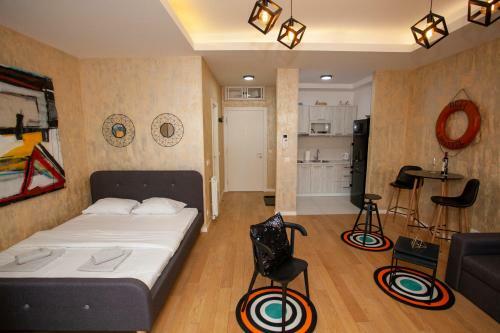 Gentleman Dog Apartment