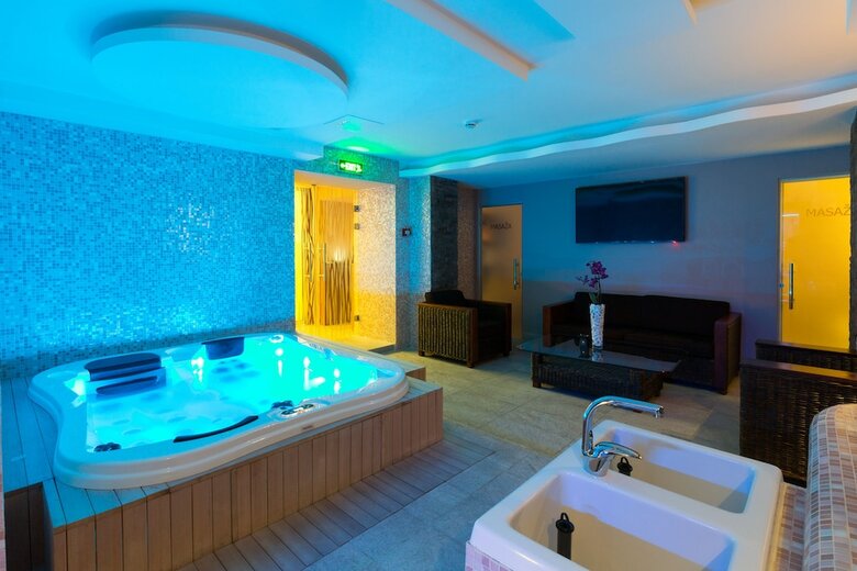 Hotel City Savoy