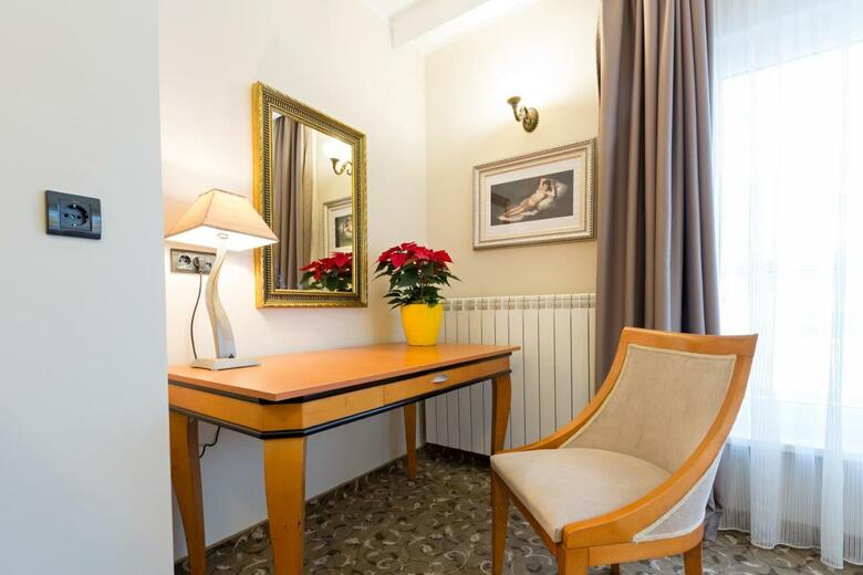 Hotel Sterling Garni