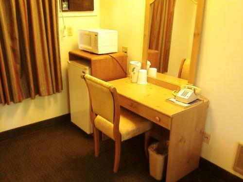 Shady Oaks Motel
