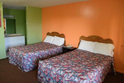 Mojave Village Motel