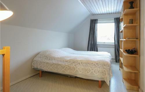 Holiday Home Strandv�gen �sljunga