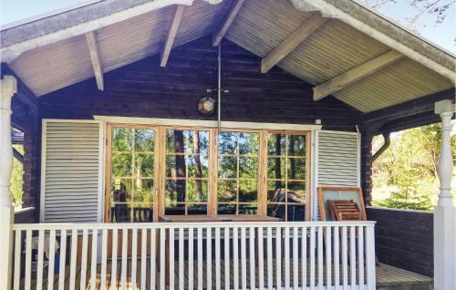 Two-bedroom Holiday Home In Vastra Nashulta