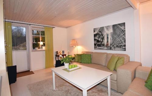 Holiday Home Hen�n With A Fireplace 04